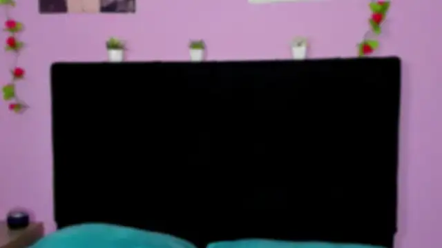 Makii XOXO online show from June 27, 2026, 11:43 pm