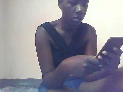 Snapshot of African_petite_godess chatting on June 17, 2026, 11:01 am African petite godess online show from June 17, 2026, 11:01 am