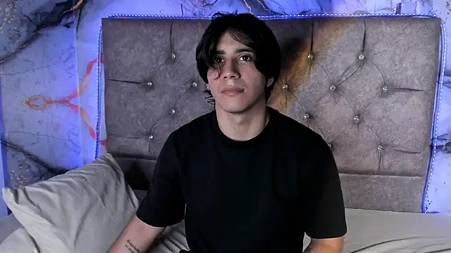 Snapshot of Alexx_Cano_ chatting on July 11, 2026, 12:41 pm Alexx Cano online show from July 11, 2026, 12:41 pm
