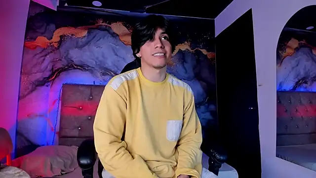 Snapshot of Alexx_Cano_ chatting on July 20, 2026, 12:40 pm Alexx Cano online show from July 20, 2026, 12:40 pm