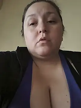 solcurvytriplxx online show from June 26, 2026, 8:13 pm