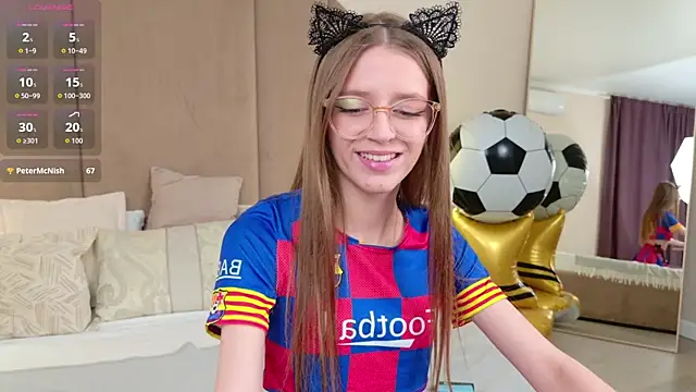 StellaMour online show from July 18, 2026, 5:17 pm