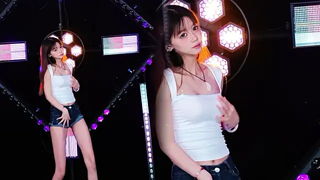 Alice-520 online show from July 29, 2026, 10:57 am