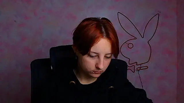 Dilara Kiss  online show from June 18, 2026, 5:19 am