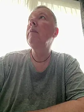 Snapshot of cumboy chatting on May 5, 2026, 6:32 am cumboy online show from May 5, 2026, 6:32 am