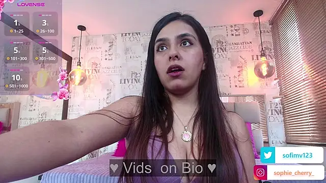Snapshot of sofi_secrets chatting on July 27, 2026, 1:07 pm sofi secrets online show from July 27, 2026, 1:07 pm