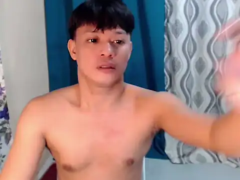 Snapshot of kingdomcum96 chatting on July 4, 2026, 10:21 am kingdomcum96 online show from July 4, 2026, 10:21 am
