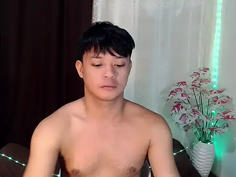 Snapshot of kingdomcum96 chatting on July 18, 2026, 10:35 pm kingdomcum96 online show from July 18, 2026, 10:35 pm