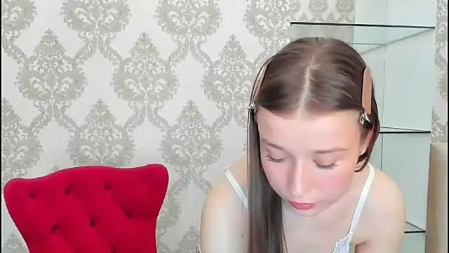 Snapshot of michelle_blus chatting on August 6, 2026, 8:22 pm michelle blus online show from August 6, 2026, 8:22 pm