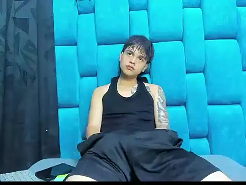 Snapshot of boytatto_22cm chatting on June 17, 2026, 5:14 pm boytatto 22cm online show from June 17, 2026, 5:14 pm