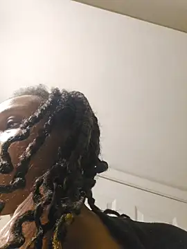 Snapshot of NAOMIdaFreakXXXXX chatting on April 6, 2026, 8:59 am NAOMIdaFreakXXXXX online show from April 6, 2026, 8:59 am