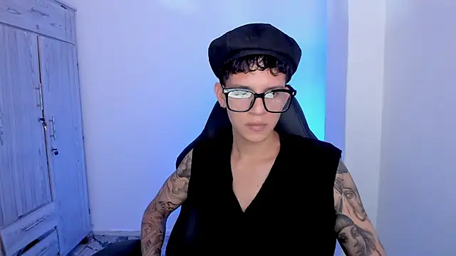 Snapshot of tylerrnova chatting on July 4, 2026, 3:56 am tylerrnova online show from July 4, 2026, 3:56 am