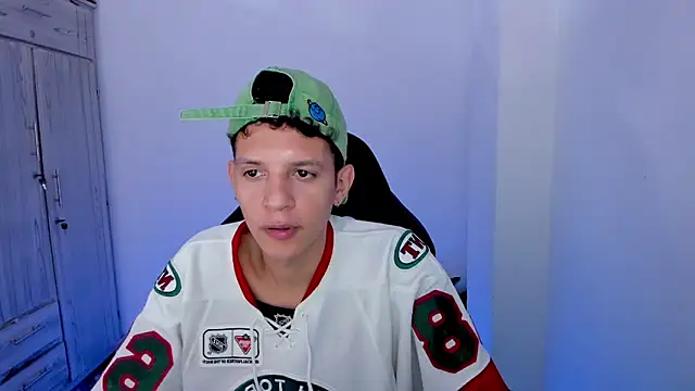 Snapshot of tylerrnova chatting on July 16, 2026, 3:23 am tylerrnova online show from July 16, 2026, 3:23 am