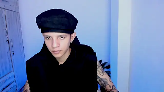 Snapshot of tylerrnova chatting on July 22, 2026, 3:31 am tylerrnova online show from July 22, 2026, 3:31 am