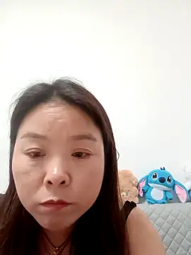 Snapshot of lukby0 chatting on June 18, 2026, 12:31 pm lukby0 online show from June 18, 2026, 12:31 pm