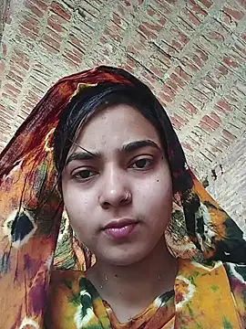 Snapshot of Simran_143 chatting on June 19, 2026, 4:06 am Simran 143 online show from June 19, 2026, 4:06 am