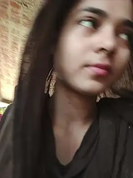 Snapshot of Simran_143 chatting on July 12, 2026, 5:09 am Simran 143 online show from July 12, 2026, 5:09 am