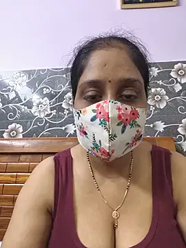 Snapshot of Garimaa_Cherry chatting on August 6, 2026, 6:54 pm Garimaa Cherry online show from August 6, 2026, 6:54 pm