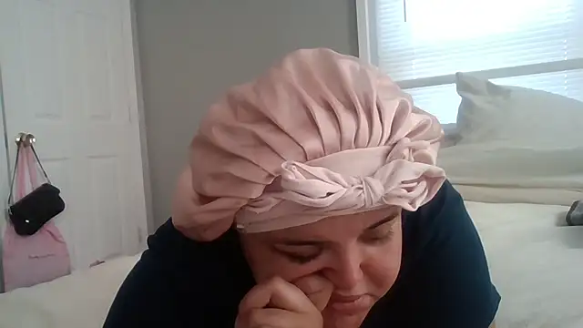 babyhoneyycoco online show from June 23, 2026, 2:59 pm