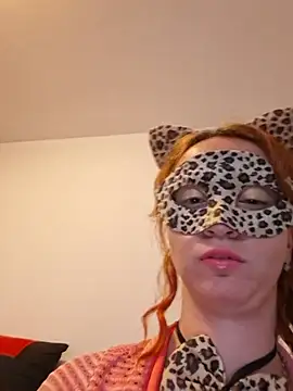 KociciZena01 online show from July 4, 2026, 6:14 pm