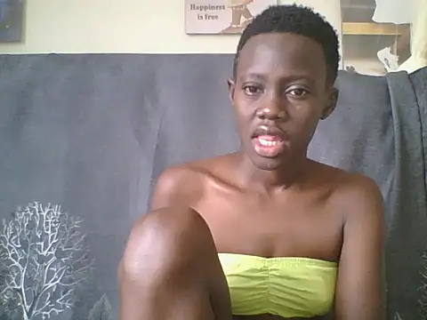 Snapshot of Tish_Leylah chatting on July 5, 2026, 6:31 am Tish Leylah online show from July 5, 2026, 6:31 am