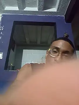 smokepurpxxx online show from June 20, 2026, 2:58 am