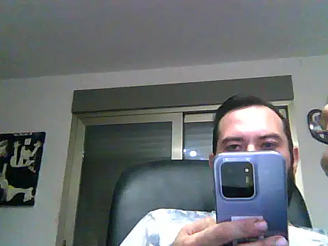 Snapshot of SirFrankonde chatting on June 17, 2026, 11:27 pm SirFrankonde online show from June 17, 2026, 11:27 pm
