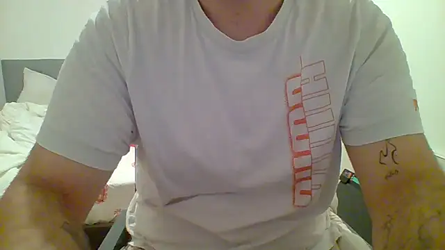 Snapshot of fretsu chatting on June 18, 2026, 1:15 pm fretsu online show from June 18, 2026, 1:15 pm