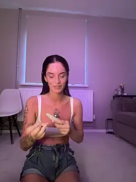 Emilysunrisex online show from June 30, 2026, 8:10 pm