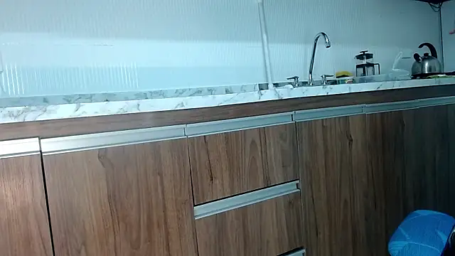 KellyShibary online show from July 3, 2026, 8:04 pm