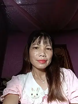 Snapshot of Gee_hot chatting on July 3, 2026, 2:23 pm Gee hot online show from July 3, 2026, 2:23 pm