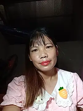 Snapshot of Gee_hot chatting on July 8, 2026, 3:33 am Gee hot online show from July 8, 2026, 3:33 am