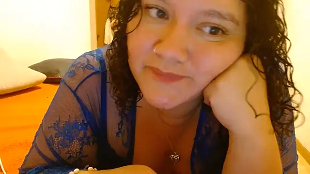 Snapshot of HeidiSanabria chatting on July 17, 2026, 11:42 pm HeidiSanabria online show from July 17, 2026, 11:42 pm