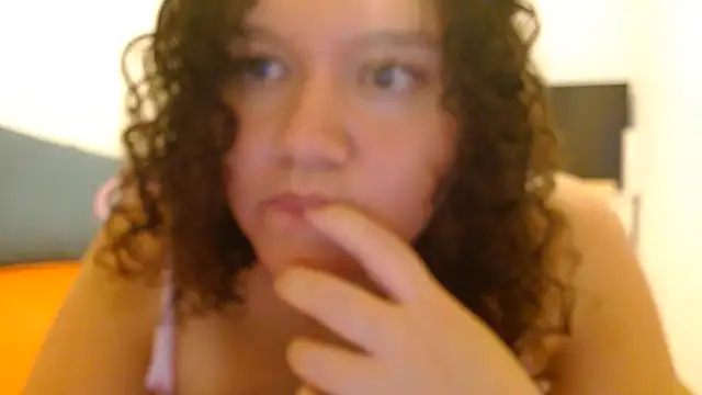 Snapshot of HeidiSanabria chatting on July 20, 2026, 12:03 am HeidiSanabria online show from July 20, 2026, 12:03 am
