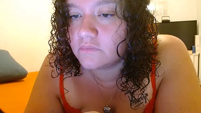 Snapshot of HeidiSanabria chatting on July 22, 2026, 11:18 pm HeidiSanabria online show from July 22, 2026, 11:18 pm
