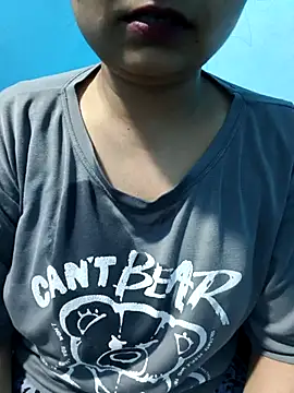 sexy-pari8 online show from July 14, 2026, 5:29 pm