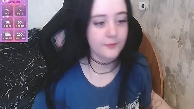 Snapshot of your_8a8y chatting on June 23, 2026, 12:25 pm your 8a8y online show from June 23, 2026, 12:25 pm