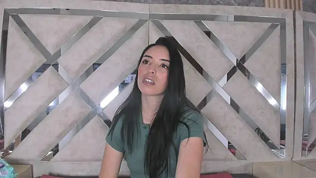 Snapshot of Violeta_Harlow chatting on July 10, 2026, 8:44 pm Violeta Harlow online show from July 10, 2026, 8:44 pm