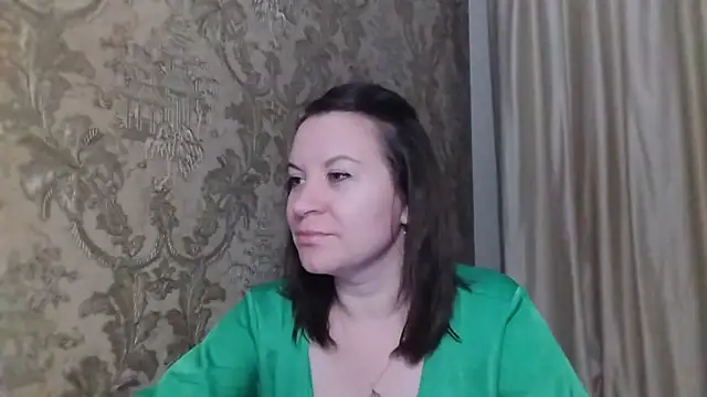 Snapshot of Lauralison chatting on July 20, 2026, 7:49 pm Lauralison online show from July 20, 2026, 7:49 pm