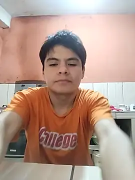 Snapshot of GeorgeJdbreak12 chatting on June 19, 2026, 4:50 am GeorgeJdbreak12 online show from June 19, 2026, 4:50 am