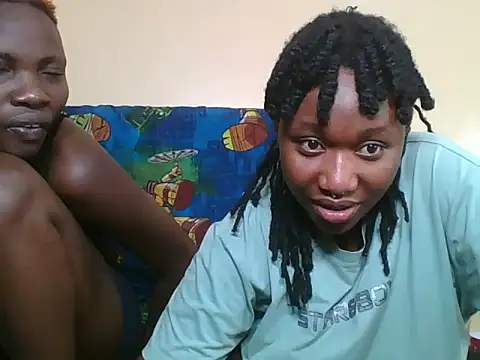 Snapshot of QueenOfDesire_ chatting on June 19, 2026, 8:40 am QueenOfDesire online show from June 19, 2026, 8:40 am