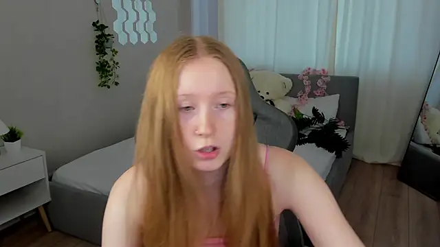 LiliTiny online show from July 25, 2026, 1:15 am