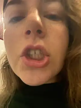 Snapshot of kate_nicepops333221 chatting on June 22, 2026, 7:27 am kate nicepops333221 online show from June 22, 2026, 7:27 am