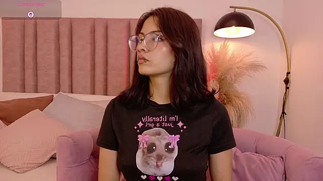Snapshot of Lily_beth_ chatting on June 25, 2026, 1:26 pm Lily beth online show from June 25, 2026, 1:26 pm
