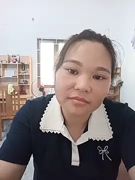 Snapshot of Holy-mi chatting on June 28, 2026, 5:24 am Holy-mi online show from June 28, 2026, 5:24 am