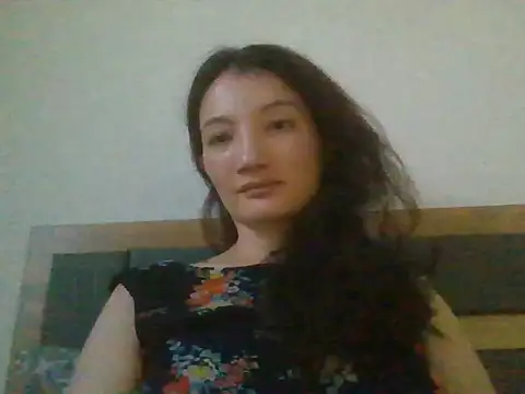 Snapshot of Calenyagi chatting on July 17, 2026, 2:56 pm Calenyagi online show from July 17, 2026, 2:56 pm