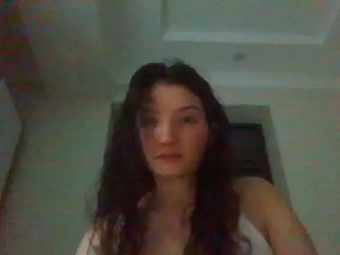 Snapshot of Calenyagi chatting on July 26, 2026, 4:03 pm Calenyagi online show from July 26, 2026, 4:03 pm