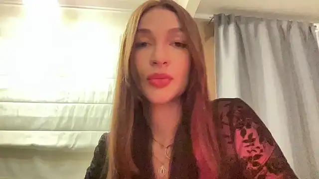 Snapshot of Nolenne chatting on July 6, 2026, 8:00 pm Nolenne online show from July 6, 2026, 8:00 pm