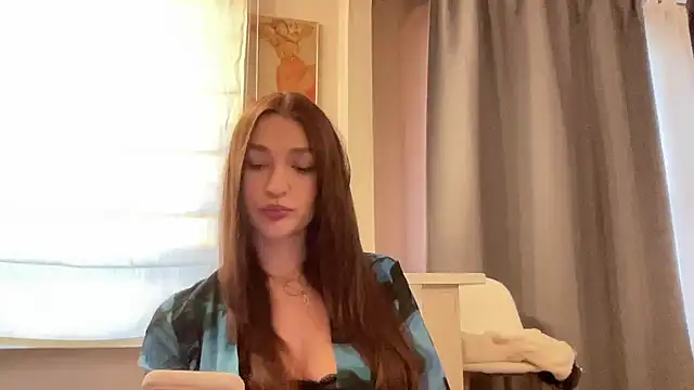 Snapshot of Nolenne chatting on July 11, 2026, 2:42 pm Nolenne online show from July 11, 2026, 2:42 pm