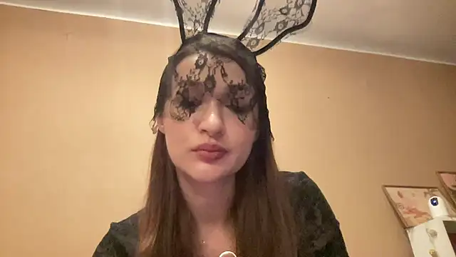 Snapshot of Nolenne chatting on July 26, 2026, 7:43 pm Nolenne online show from July 26, 2026, 7:43 pm